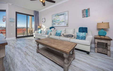 Phoenix X 102, Orange Beach, Alabama, beach front, 1 bedroom 1.5 bath condominium on the ground floor