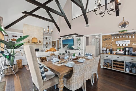 Large Dining Table that Seats Eight Great for Dining In