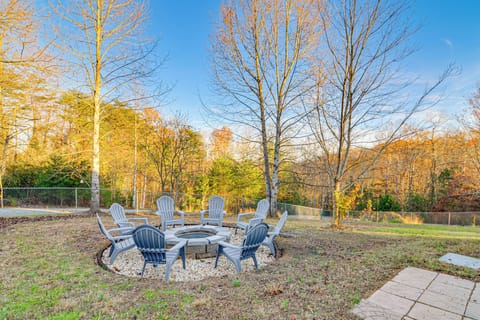 Jamestown Vacation Rental | 4BR | 2BA | Steps Required | 1,199 Sq Ft