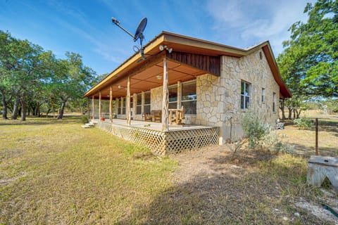 Harper Vacation Rental | 2BR | 2BA | Stairs Required | 1,300 Sq Ft