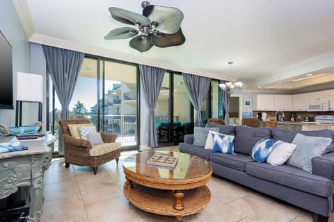 Phoenix on the Bay 1419, Orange Beach, Alabama, bay view, 2 bedroom condominium on the 4th floor