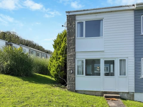 Exterior | Freshwater Chalet, Freshwater East