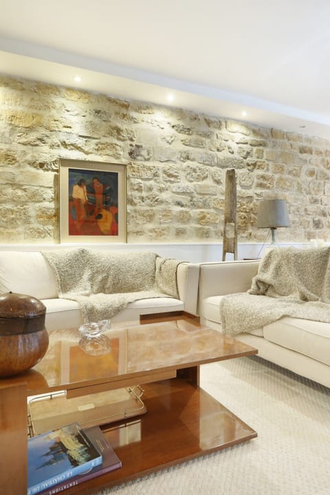Apartment | Living area