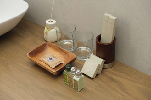 Classic Double Room, Sea View | Bathroom | Shower, free toiletries, hair dryer, bathrobes