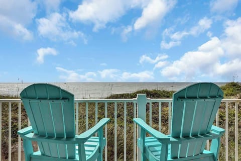 Start your day with the sound of waves and a peaceful view right from your balcony.