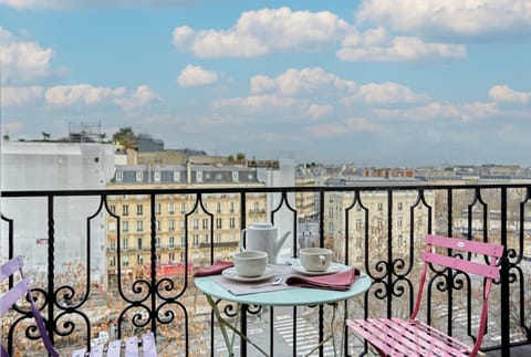 Apartment | Outdoor dining