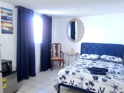 private room for two people, a full bed