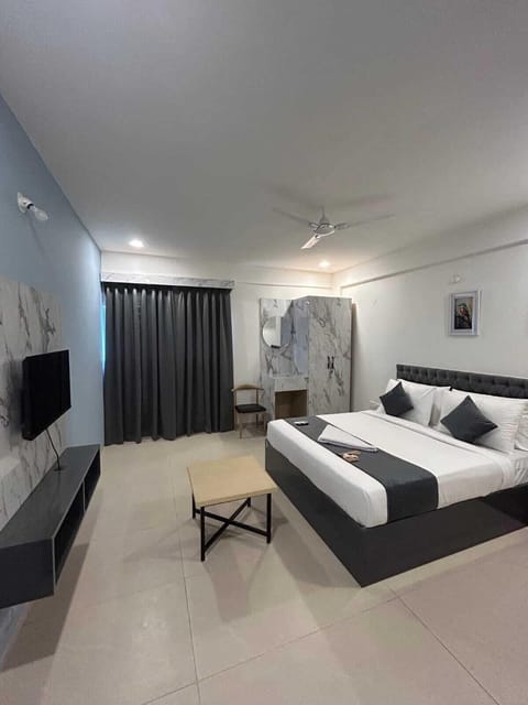 Deluxe Double Room | Free WiFi