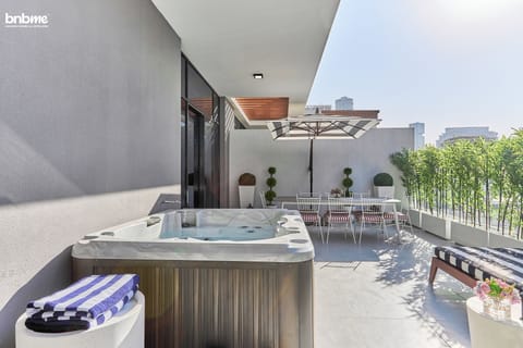 Deluxe Apartment, Balcony, City View | Balcony
