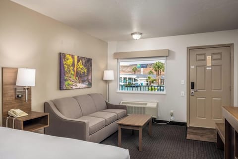 Standard Room, 1 King Bed with Sofa bed | In-room safe, desk, iron/ironing board, free WiFi