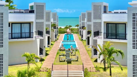 VISTA PISCINA E MAR