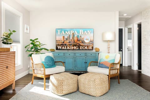 Living room features SmartTV