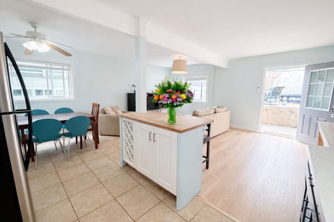 Apartment, Patio | Living area | Flat-screen TV