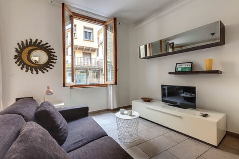 Apartment, Balcony | Living area | 24-inch LCD TV with digital channels