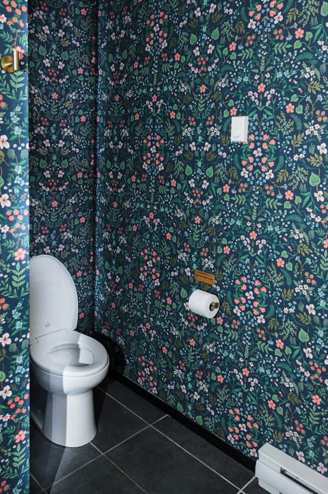 Deluxe Room, Ocean View | Bathroom