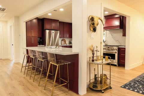 Check out this kitchen, all new appliances