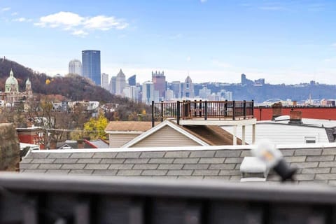 City views from the top: where every sip of coffee feels magical!