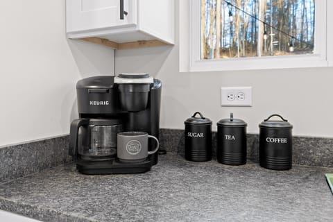 Fully Stocked Kitchen (1)