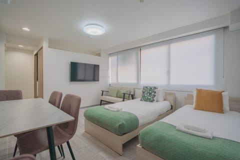 Classic Condo, Balcony | 2 bedrooms, blackout drapes, free WiFi, bed sheets
