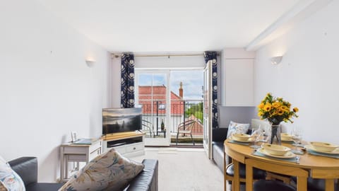 13 Rhodewood House - 2 Bedroom Apartment - Saundersfoot (28780)