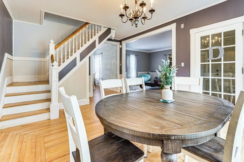 House (4 Bedrooms) | Interior