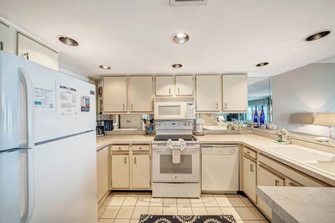 The fully equipped kitchen has everything you need to prepare meals for family & friends.