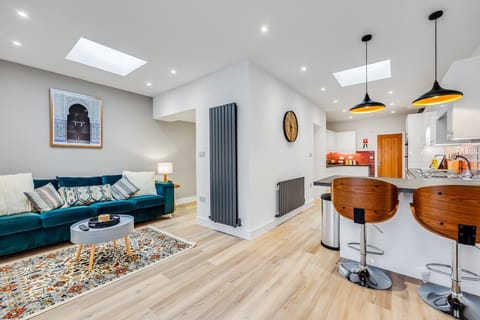 Living / kitchen area