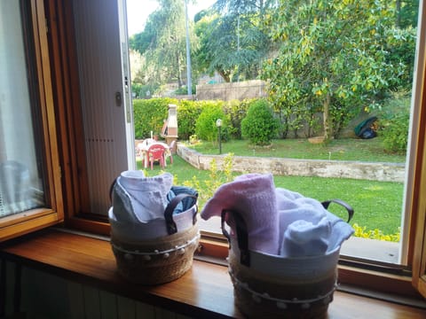 Traditional Room, 1 Large Twin Bed, Garden View | Down comforters, free WiFi, bed sheets