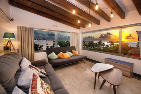 Double sofa bed with gorgeous ocean view