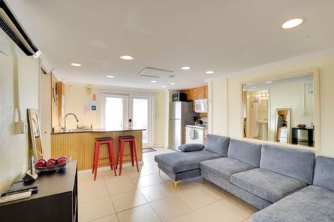 Fort Lauderdale Vacation Rental | 1BA | Studio | 400 Sq Ft | Step-Free Entry