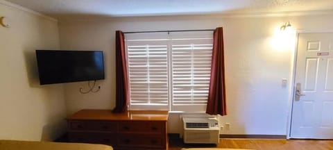 Deluxe Double Room, Non Smoking | Free WiFi