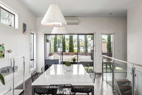 Enjoy breathtaking outlooks from the large 8-seater dining table, with direct flow to the sheltered deck