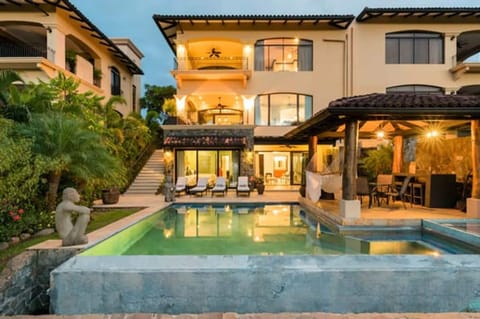 House | 4 bedrooms, high-speed internet