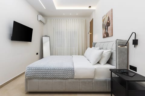 Apartment, Balcony, City View | 2 bedrooms, premium bedding, individually decorated