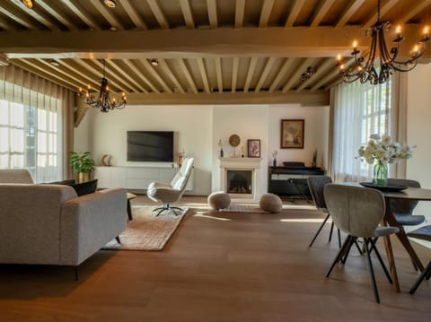 House | Living room