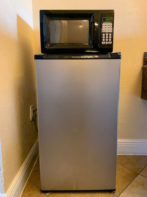 In-room safe, desk, soundproofing, iron/ironing board