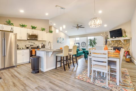 House (4 Bedrooms) | Interior