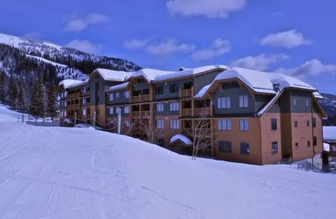 Ski in - ski out - located right by chair 3
