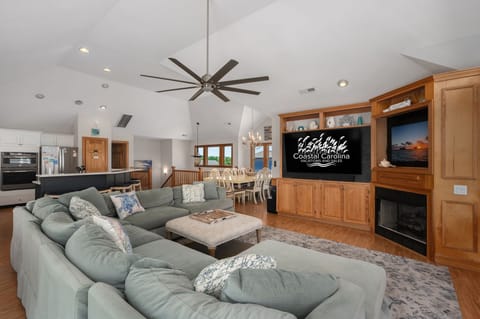 OSA15: Da Kine By Da C | TL Living Area - Deck Access