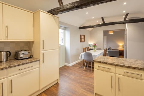 Croft Cottage, Brawby - Host & Stay