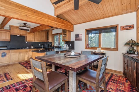 Dining Area to Kitchen