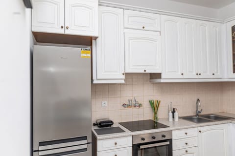 Apartment | 2 bedrooms, desk