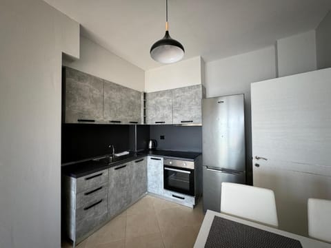 Basic Apartment | Private kitchen