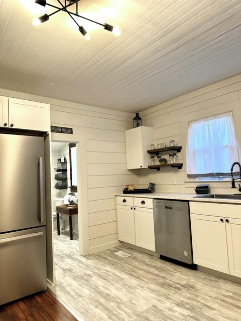 Image picker 28533BCC C78D 4AFB BF60 DC3691E9B035 38674 000012685FCF5693