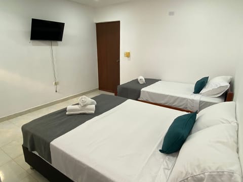 Standard Triple Room, Private Bathroom | WiFi (free)