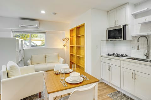 Santa Ana Vacation Rental | Studio | 1BA | 1 Step to Enter | 400 Sq Ft