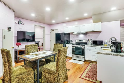 Dining Area | Dishware & Flatware | Smart TV