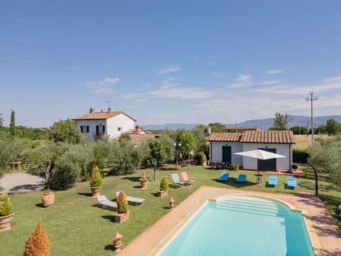 Estate, Hacienda, Farmhouse, Lawn, Swimming Pool, Yard, Villa, Backyard, Eco Hotel, Plantation