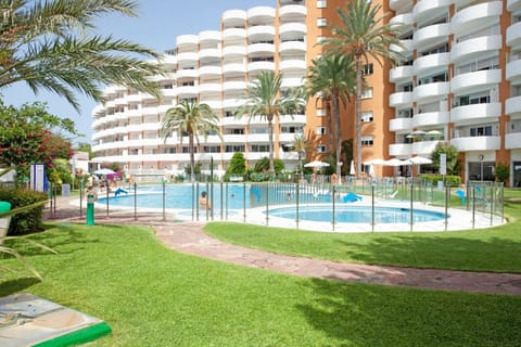 Holiday Home Swimming Pool
