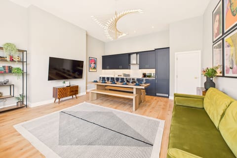 The Georgian Abode at Catharine II, Liverpool - Host & Stay